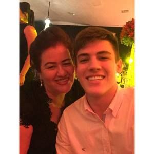 Meet your Posher, Carlos henrique